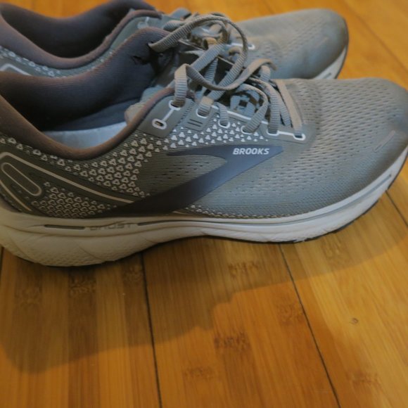Brooks Men\'s Ghost 14 Gray Running Shoes Size 11 D Standard Width 1103691D067